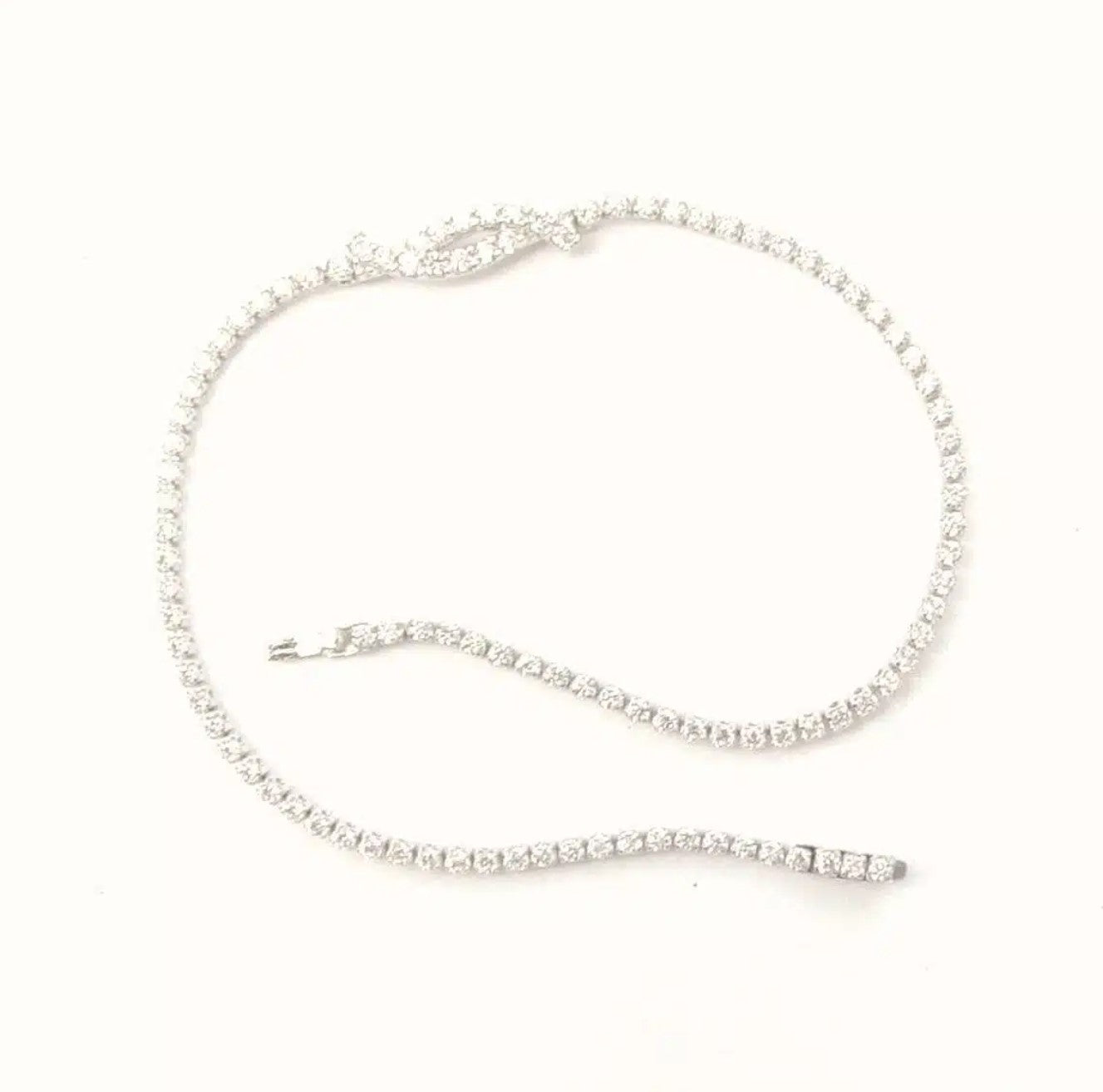 Pretty Knot Tennis Bracelet